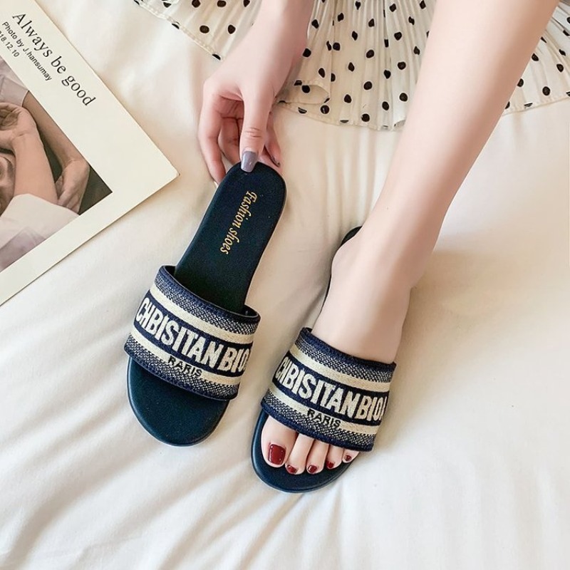 Women's Fashion Flat Slippers  - Embroidery Font ulasan dan harga