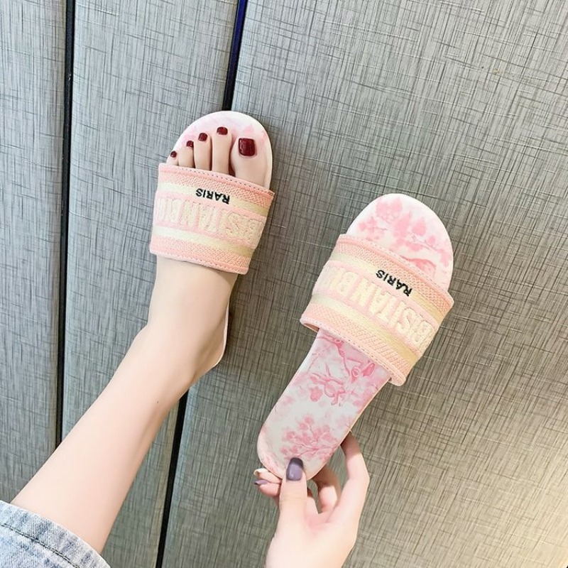 Women's Fashion Flat Slippers  - Embroidery Font ulasan dan harga