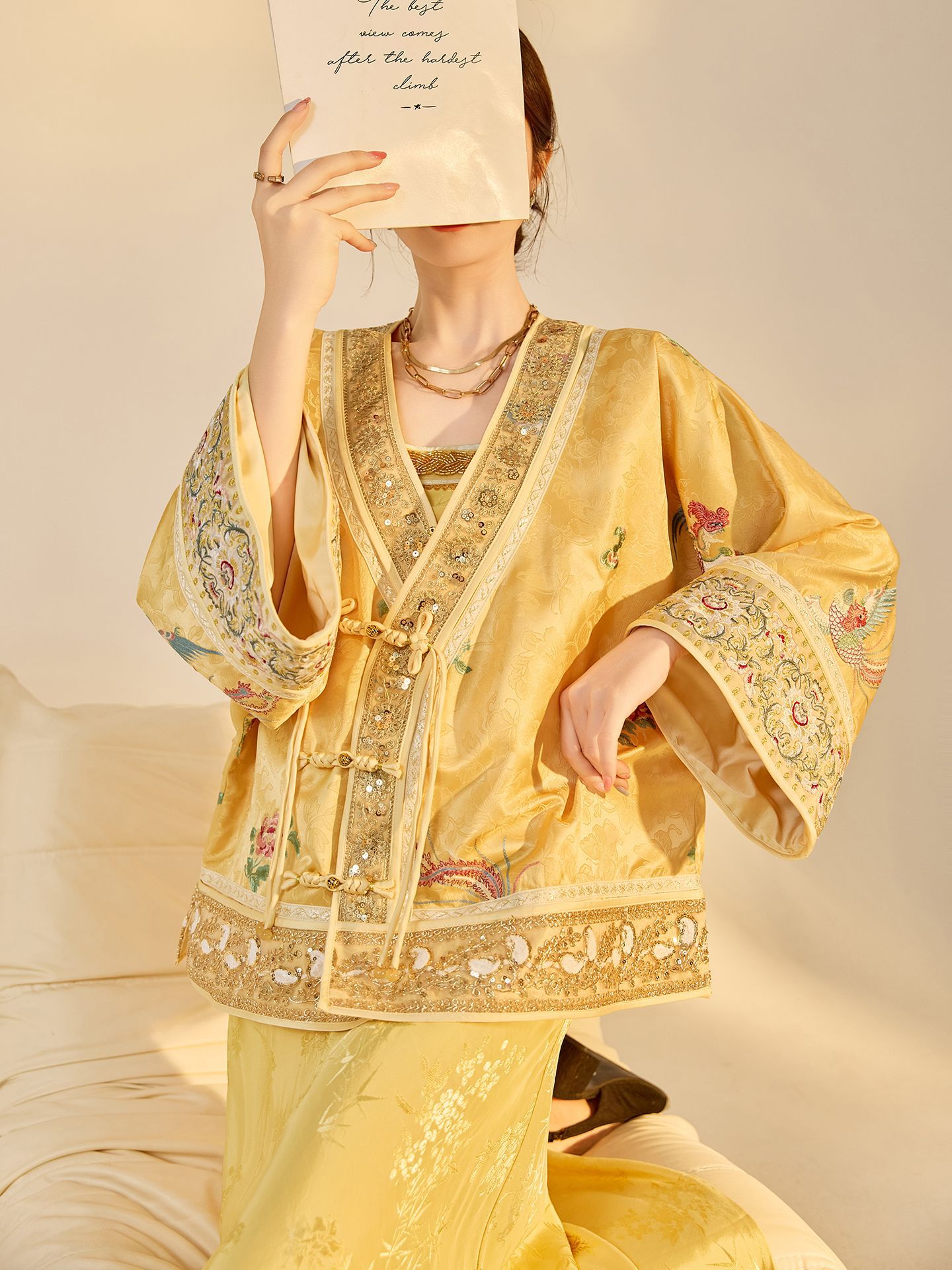 Autumn New Fashion V-neck High - Embroidery Beads ulasan dan harga